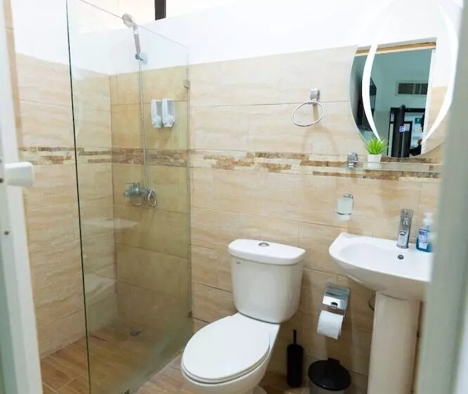 تختخواب و صبحانه H Mansion Recovery And Spa