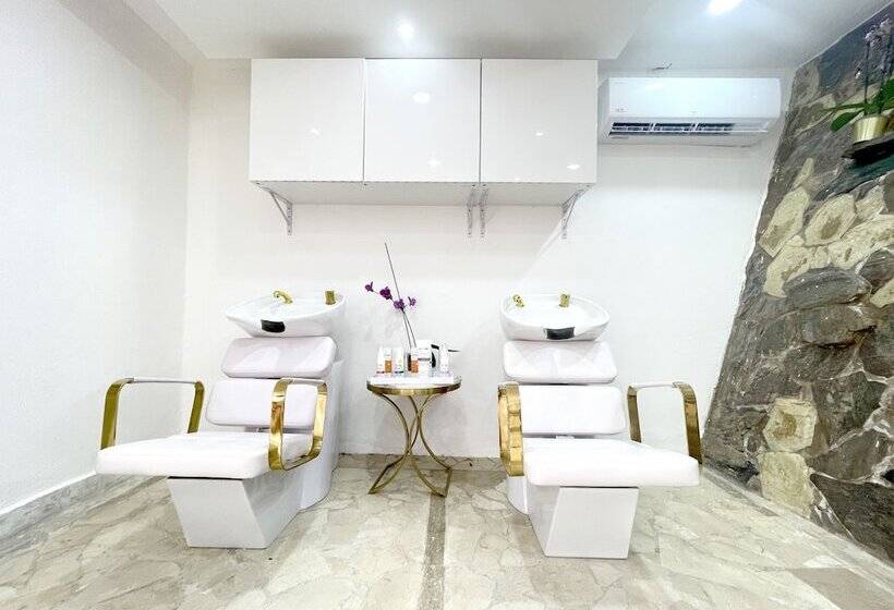 تختخواب و صبحانه H Mansion Recovery And Spa