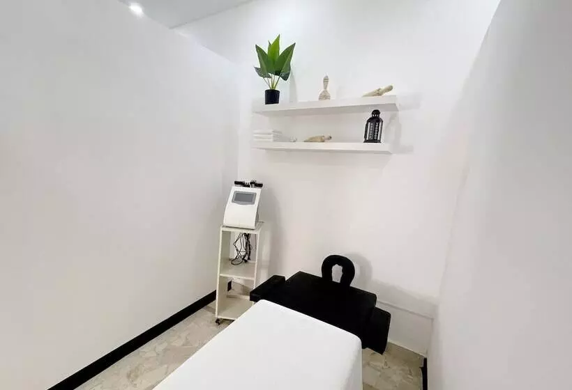 تختخواب و صبحانه H Mansion Recovery And Spa