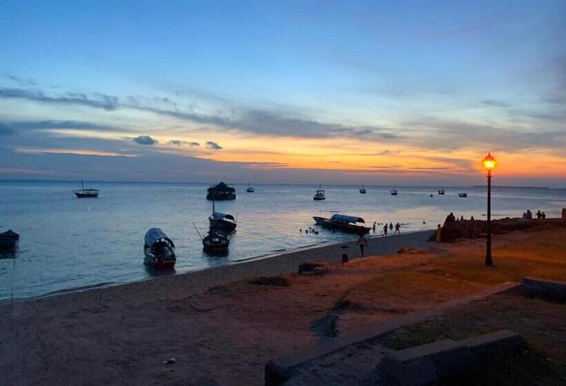 تختخواب و صبحانه Kipekee House, Zanzibar