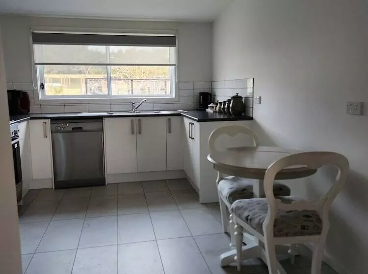 ベッドアンドブレックファースト Valley Views Bnb