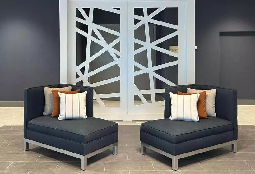 Cambria Hotel Niagara Falls