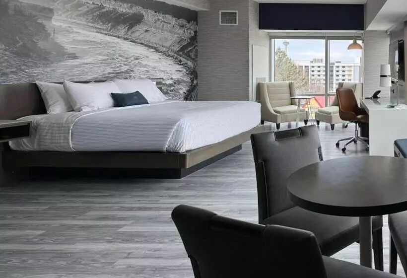 Cambria Hotel Niagara Falls
