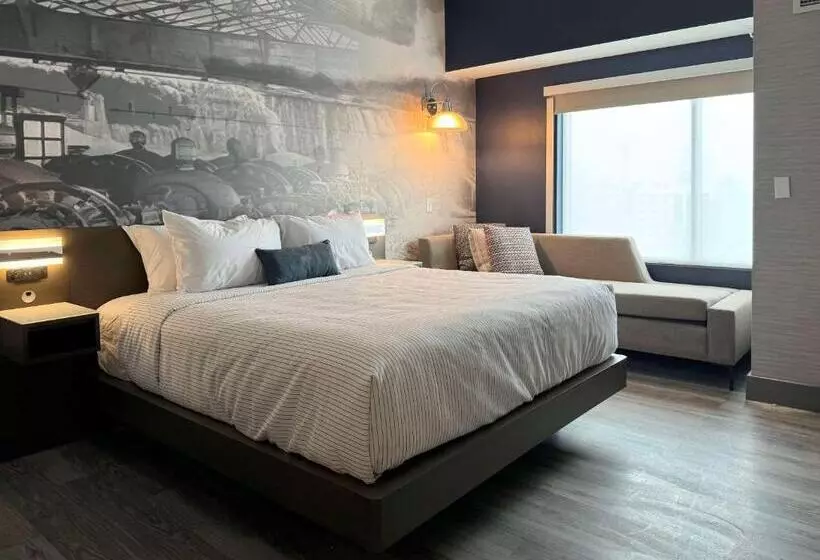 Cambria Hotel Niagara Falls