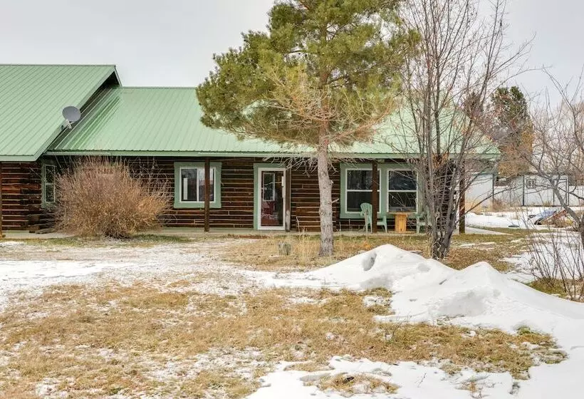 Charming Duplex W/ Patio: 12 Mi To Grand Targhee!