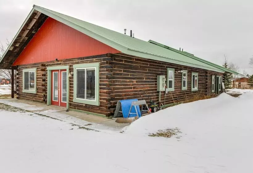Charming Duplex W/ Patio: 12 Mi To Grand Targhee!