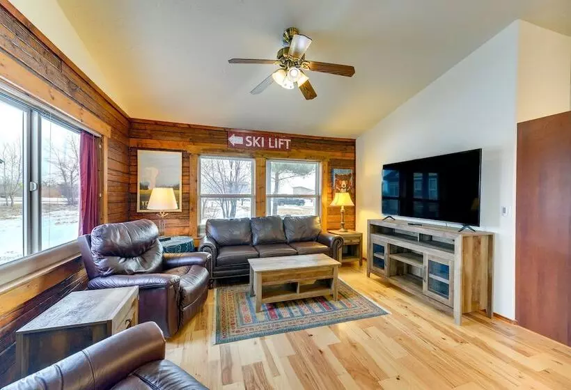 Charming Duplex W/ Patio: 12 Mi To Grand Targhee!