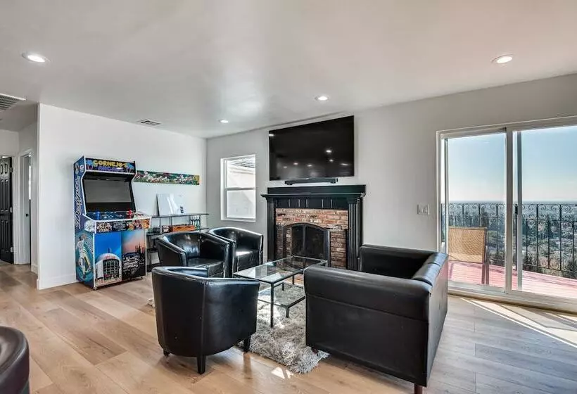 Charming Whittier Home W/ Views: 17 Mi To La
