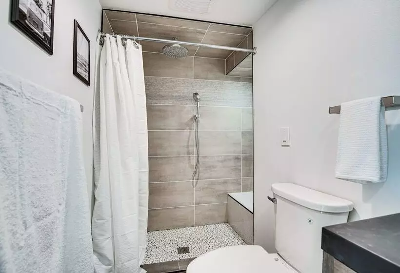 Charming Whittier Home W/ Views: 17 Mi To La