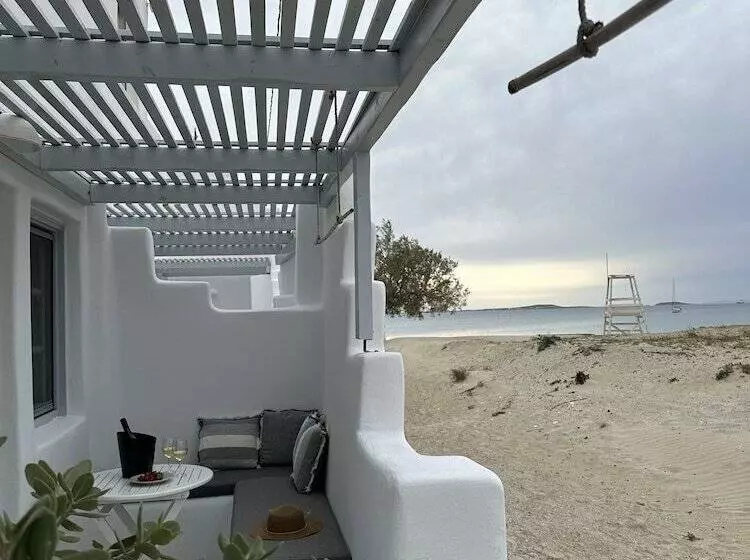 Flisvos Beach Apartments