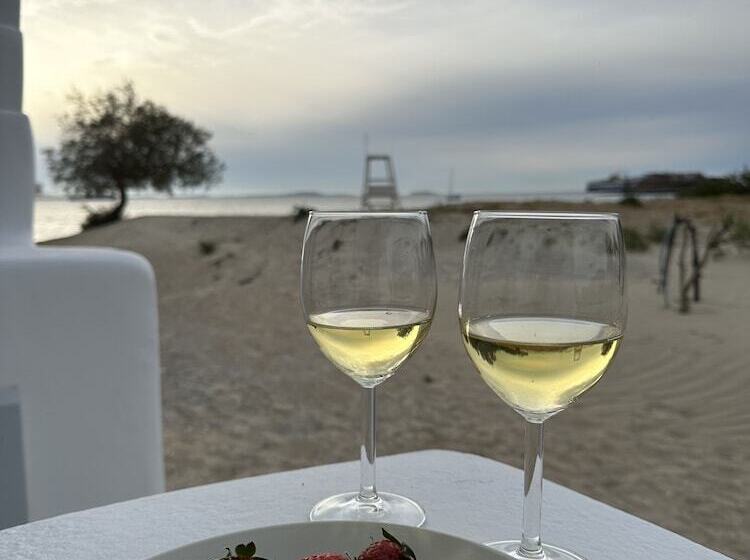 Flisvos Beach Apartments