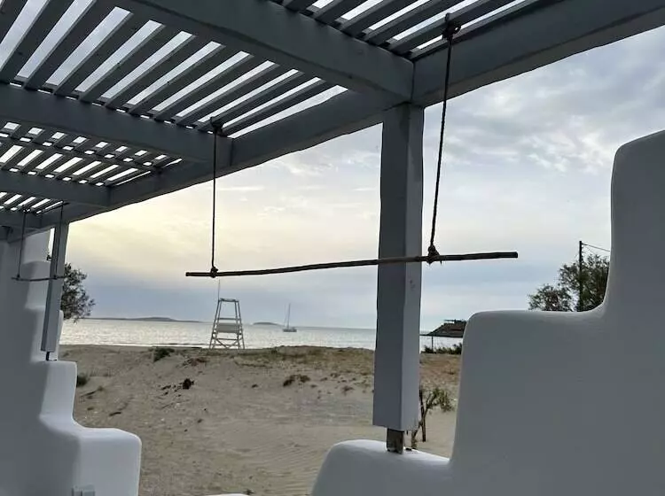 Flisvos Beach Apartments