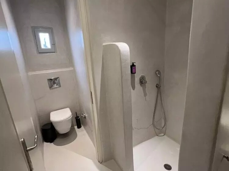 Flisvos Beach Apartments