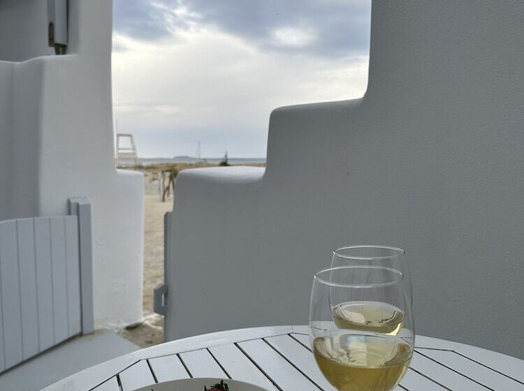 Flisvos Beach Apartments