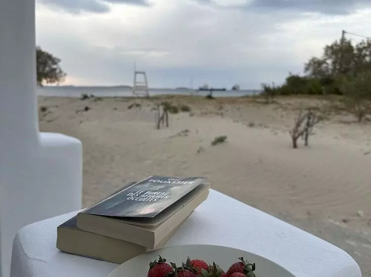 Flisvos Beach Apartments