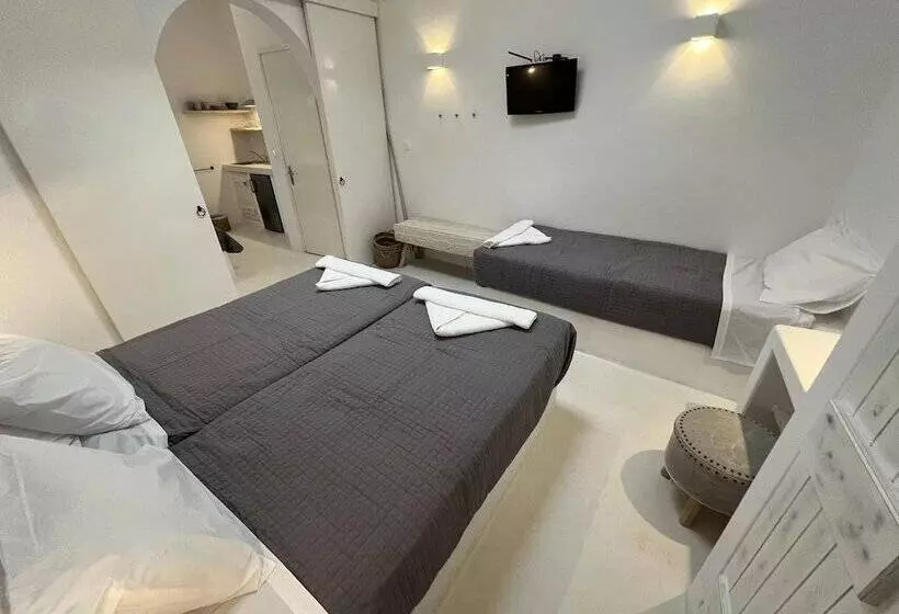 Flisvos Beach Apartments