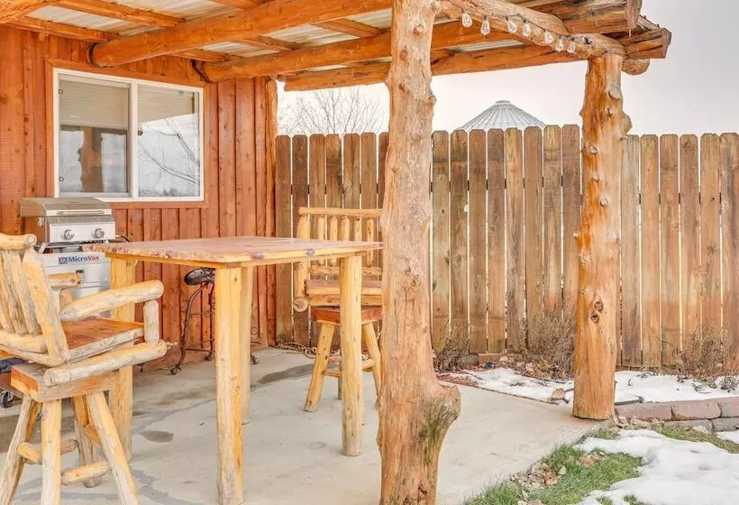 Glenvil Cabin W/ Gas Grill: Steps To Dock & Pond!