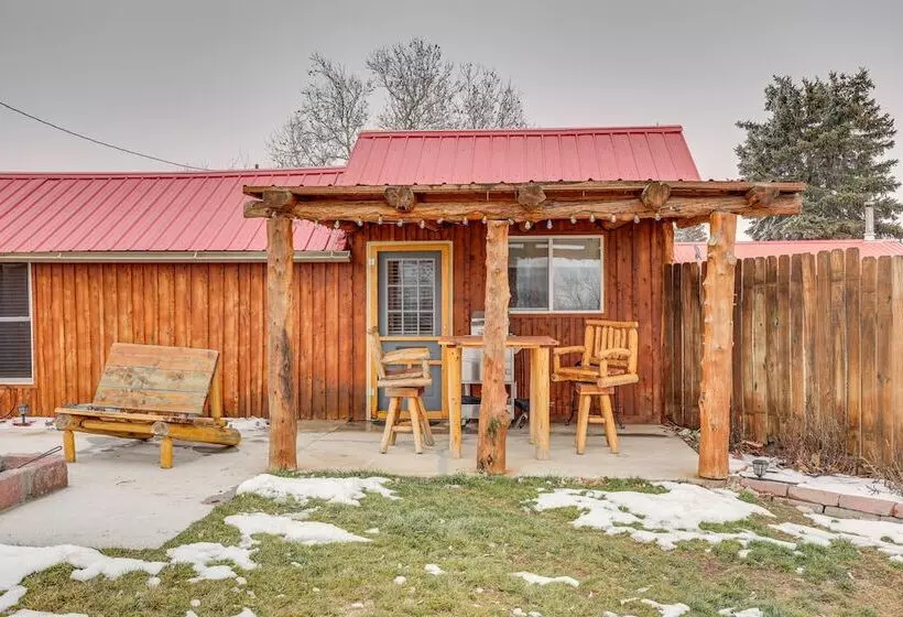 Glenvil Cabin W/ Gas Grill: Steps To Dock & Pond!