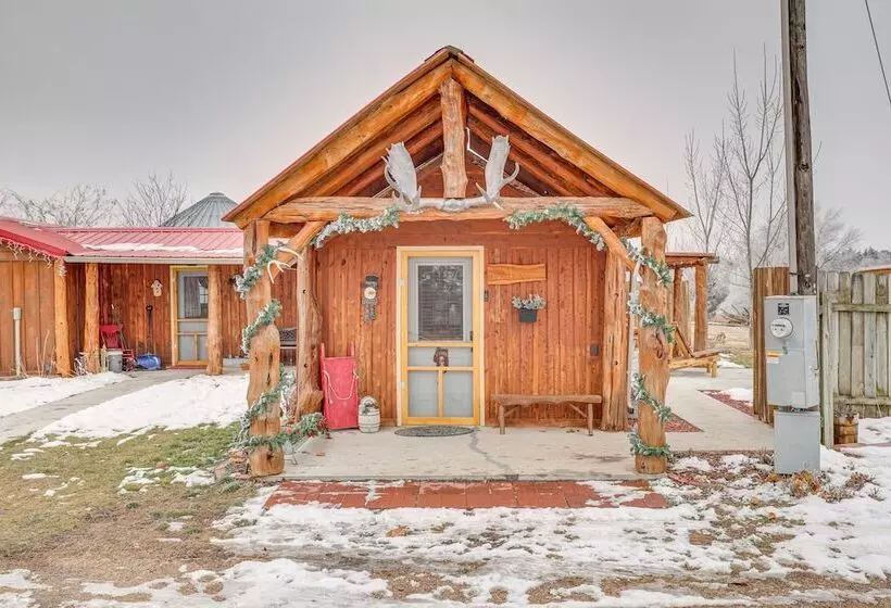 Glenvil Cabin W/ Gas Grill: Steps To Dock & Pond!