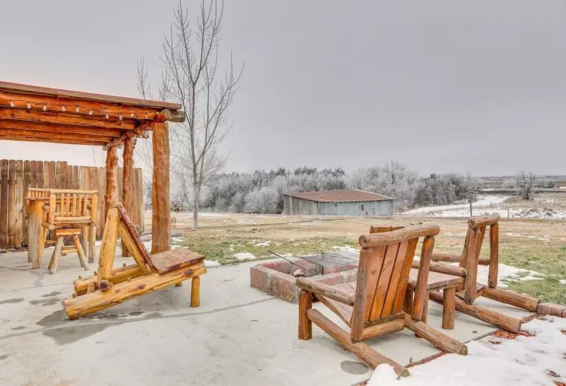 Glenvil Cabin W/ Gas Grill: Steps To Dock & Pond!