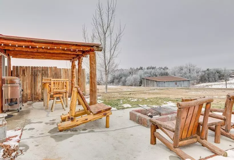 Glenvil Cabin W/ Gas Grill: Steps To Dock & Pond!