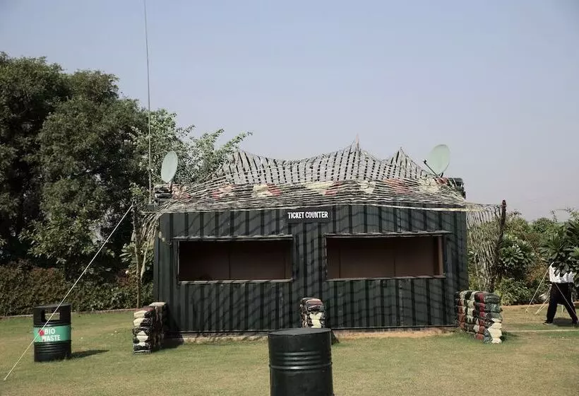 ホテル Delta 105   A Military Themed Adventure Park