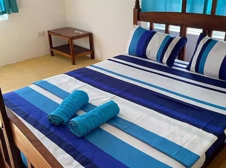 Hotelli Sunrise Beach Villa