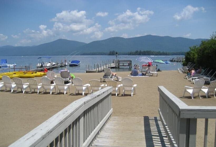 ホテル Waters Edge Lodge