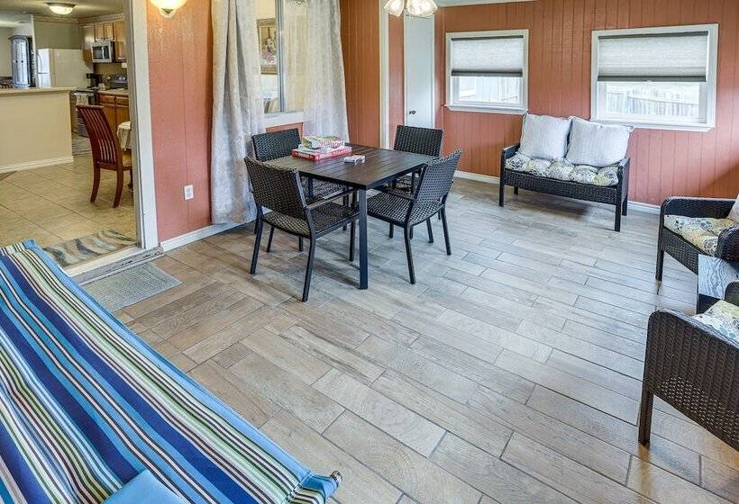 Killeen Home W/ Sunroom ~ 8 Mi To Fort Cavazos!