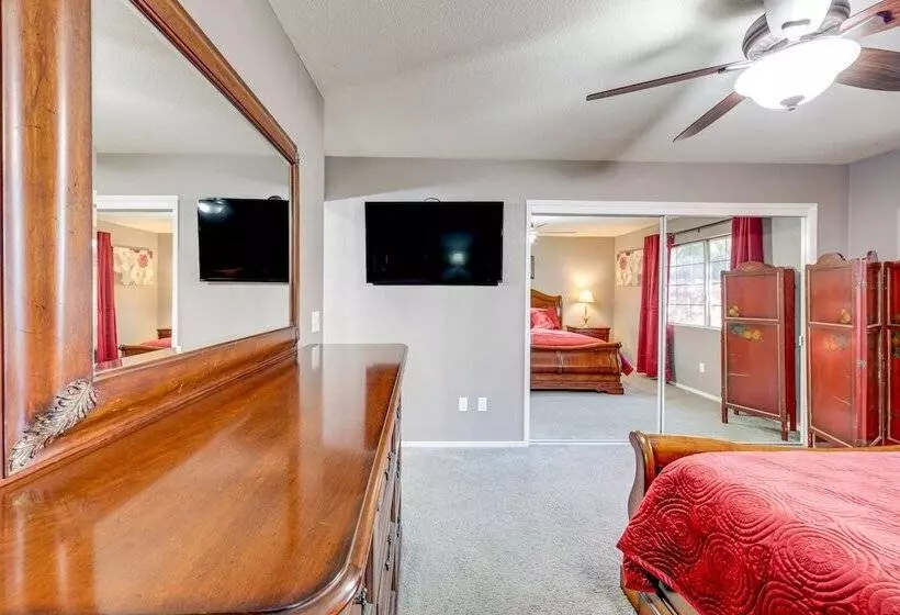 Lovely Templeton Home Near 200 Wineries!