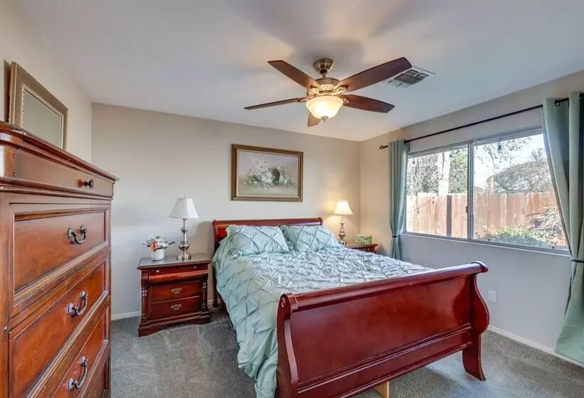 Lovely Templeton Home Near 200 Wineries!