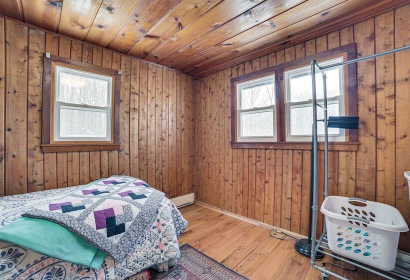 Michigan Cabin Retreat: 5 Mi To Sturgeon Bay Beach