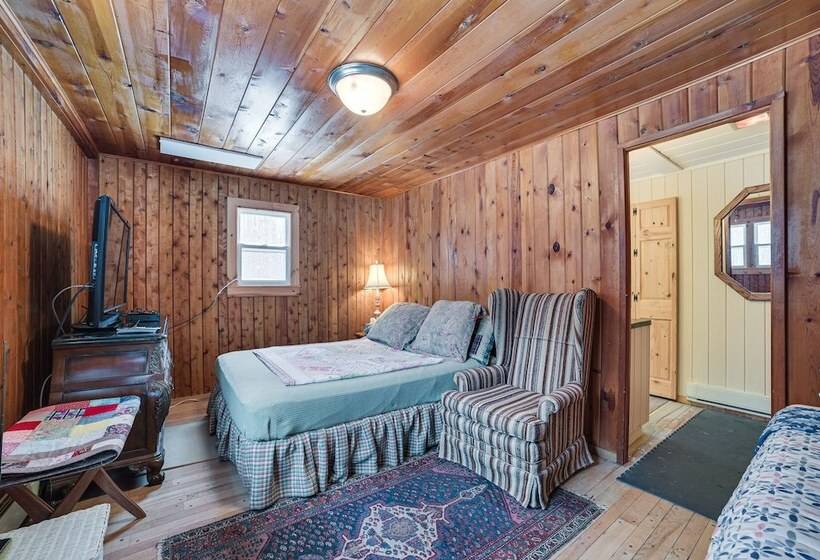 Michigan Cabin Retreat: 5 Mi To Sturgeon Bay Beach