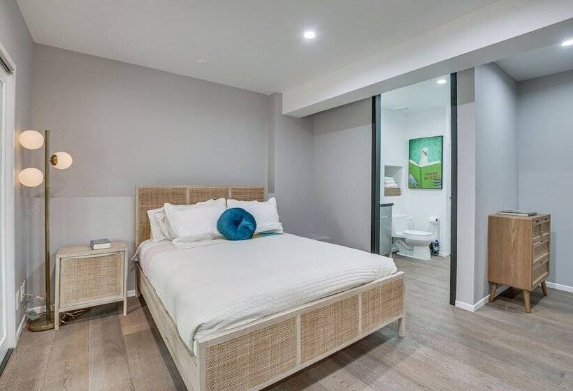 Modern Arrowbear Lake Cabin W/ Tree Lined Views!