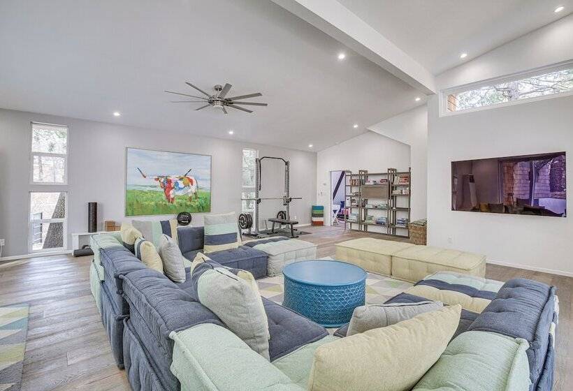 Modern Arrowbear Lake Cabin W/ Tree Lined Views!