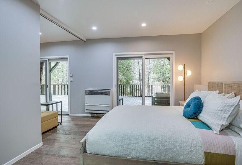 Modern Arrowbear Lake Cabin W/ Tree Lined Views!