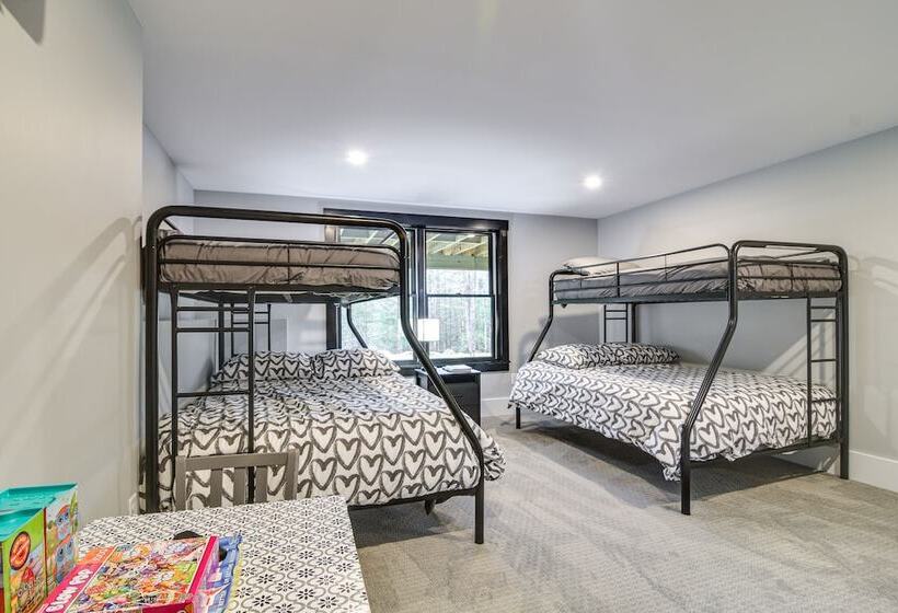 Mountain View Bethel Cabin: Game Room & Deck