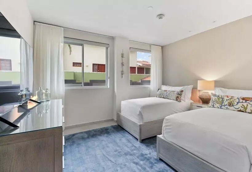 O Condominium Beachfront Residences