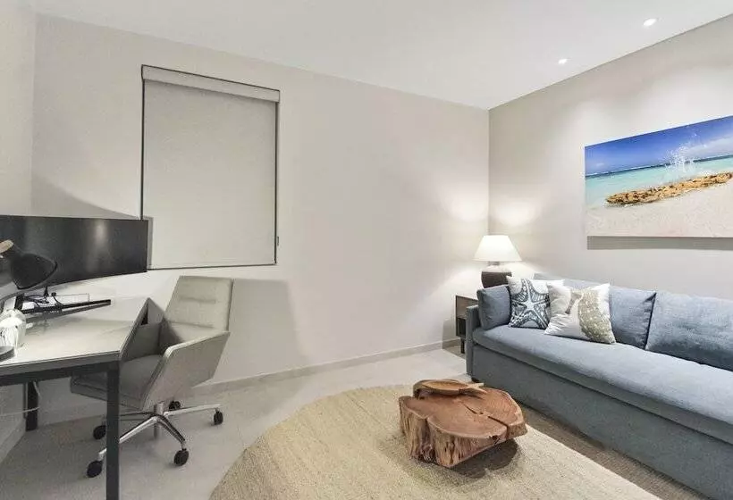 O Condominium Beachfront Residences