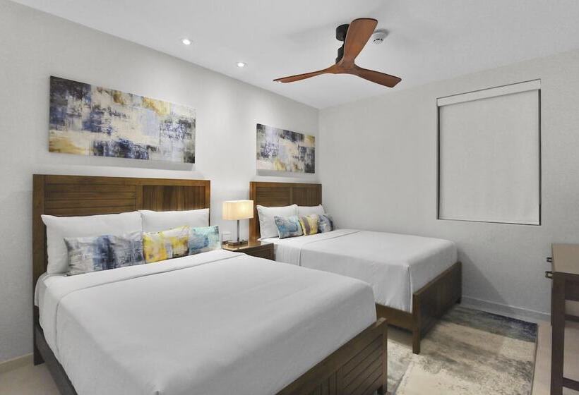 O Condominium Beachfront Residences