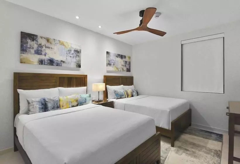 O Condominium Beachfront Residences