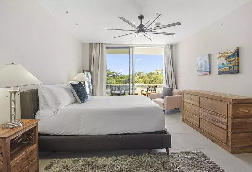 O Condominium Beachfront Residences