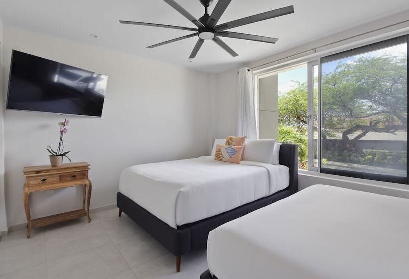 O Condominium Beachfront Residences