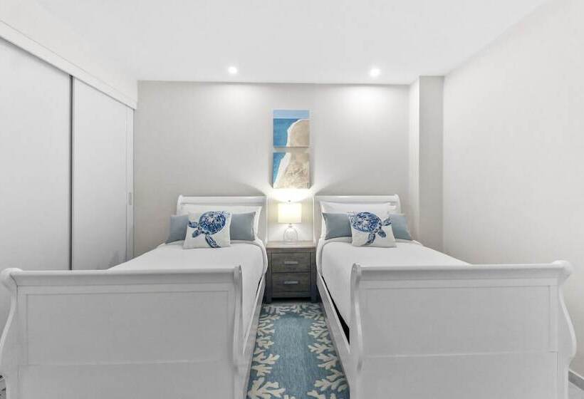 O Condominium Beachfront Residences