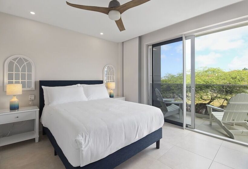 O Condominium Beachfront Residences