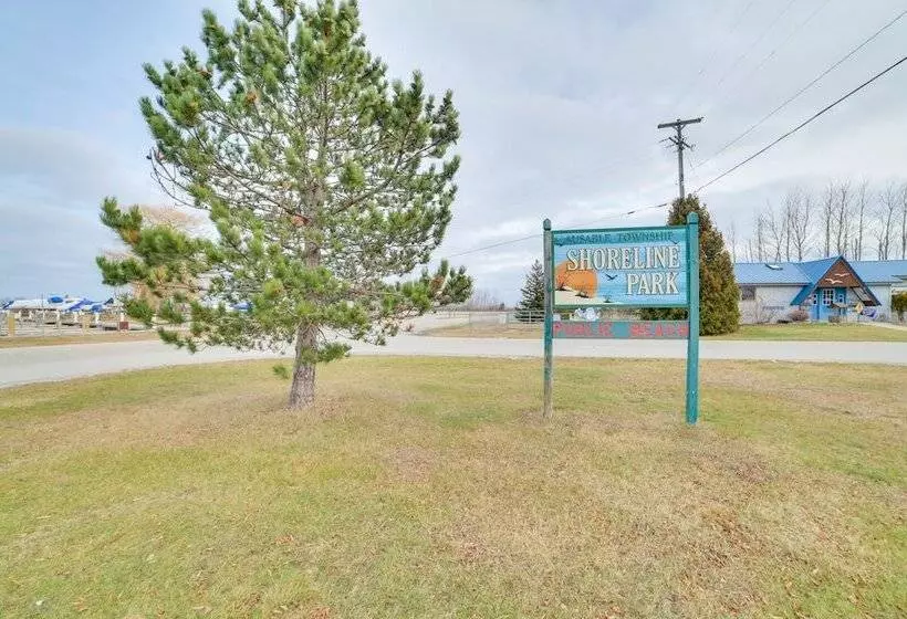 Oscoda Cabin W/ Charcoal Grill: Walk To Lake Huron