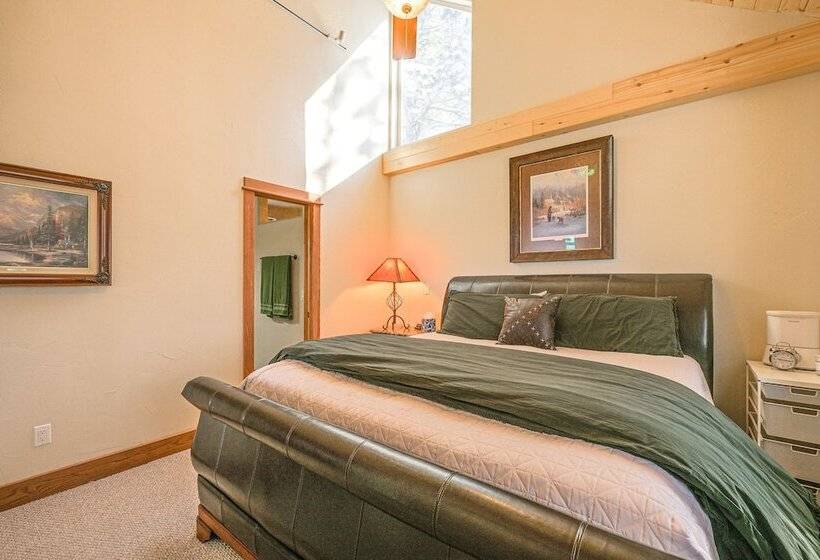 Pagosa Springs Family Retreat W/ Game Room & Views