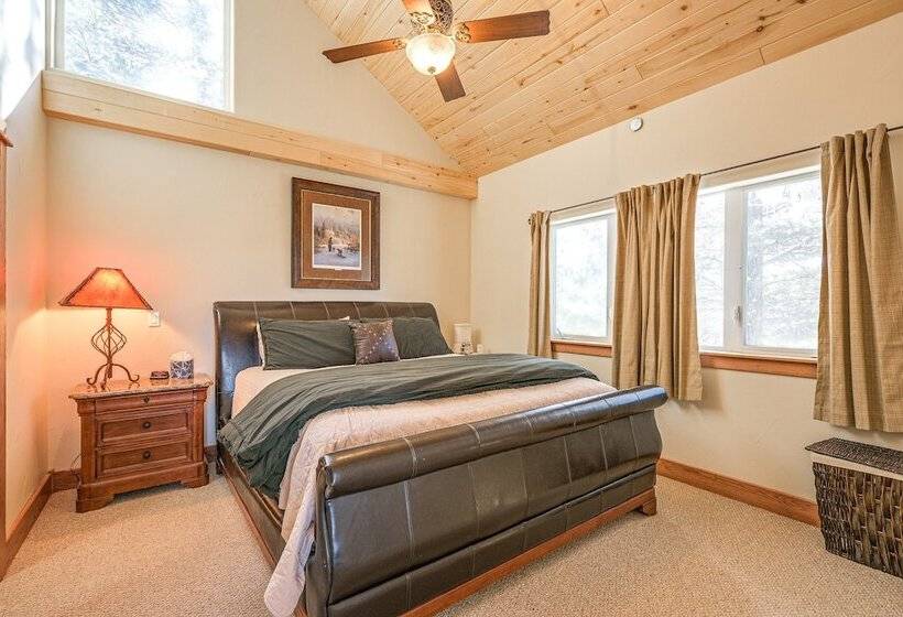 Pagosa Springs Family Retreat W/ Game Room & Views
