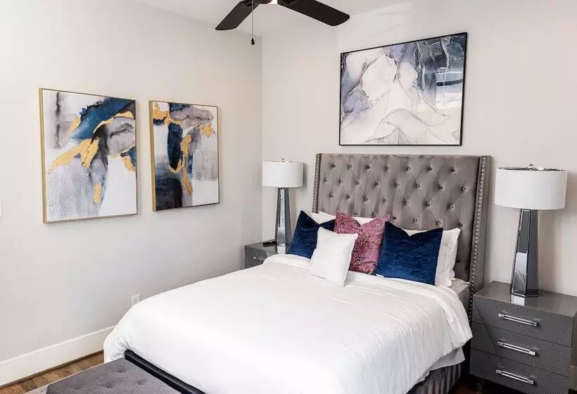 پانسیون Houston Lux Townhome