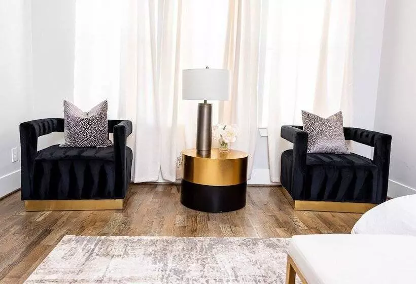 پانسیون Houston Lux Townhome